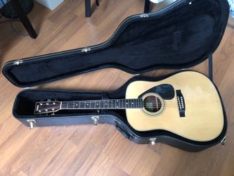 Yamaha Acoustic Guitar plus Hard Case