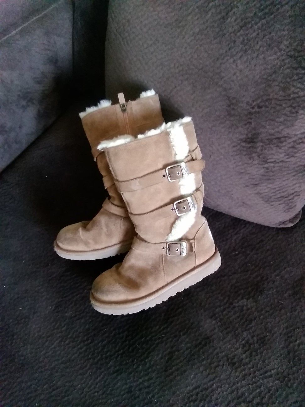 Girls Ugg Maddi boots