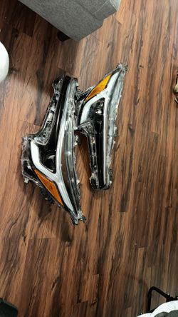 2023 Toyota Corolla Headlights 