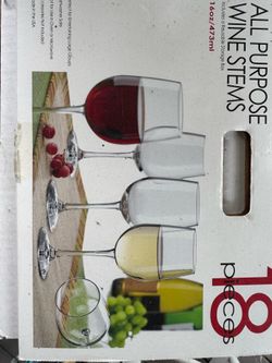 18 Wine Glasses