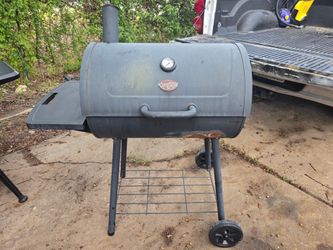 Asador de carbón