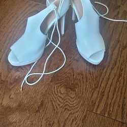 White lace-up 5in heels