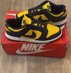 Nike Michigan Dunk Lows