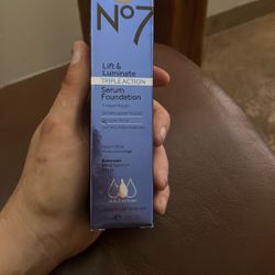 No 7 Serum Foundation