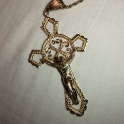 Gold Necklace With Cross Pendant