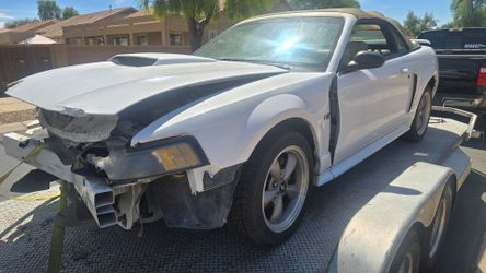 Ford Mustang gt Convertible – part out
