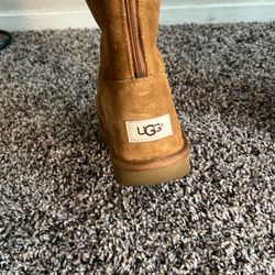Woman Ugh Boots Brown Size 4
