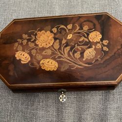 Musical Jewelry Box