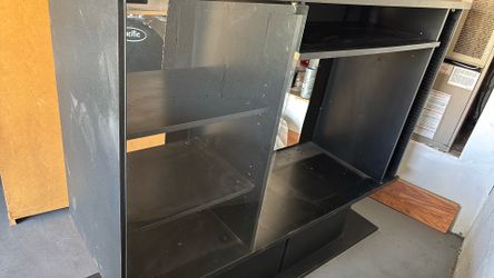 Tv holder