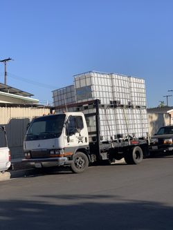 12 Water Tanks Ready For Delivery / 12 Tanques De Agua Listos Para Delivery