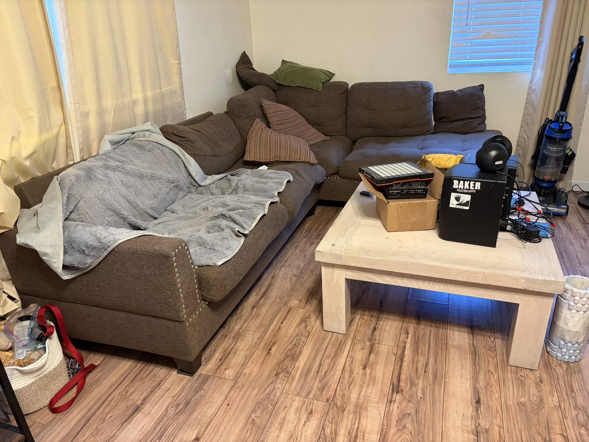 Couch / Coffee Table