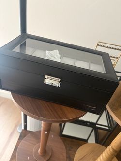 Watch box as is