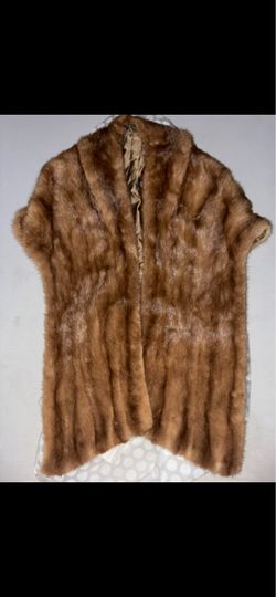 GENUINE MINK STOLE W/SILK SATIN LINING