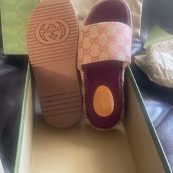Gucci platform sandlas  Women's
