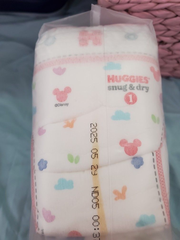 Huggies Snug And Dry Size 1 Diapers