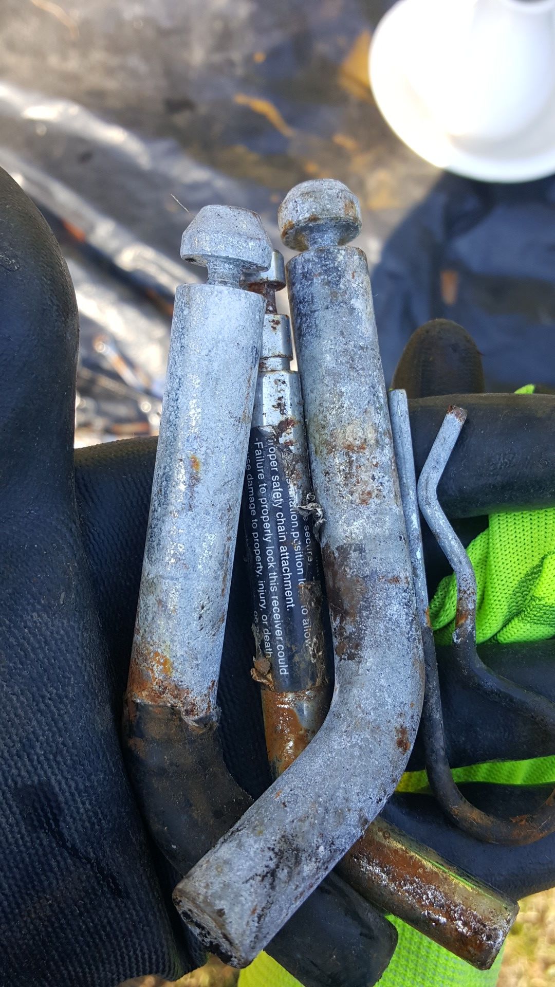 Trailer hitch pins