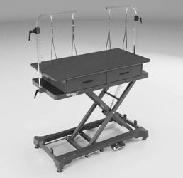 Grooming table