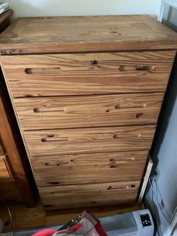 5-Drawer Pine Wood Dresser