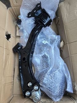 TOVASTY Front Lower Control Arms Compatible with Honda CR-V 2007-2011
