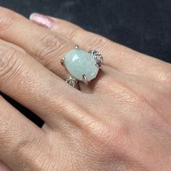 001-4 Myanmar Burma Jadeite Oval Jade Ring Size 8.25