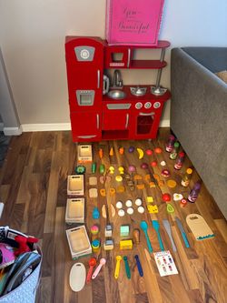 KidKraft Red Vintage Toy Kitchen with Accessories