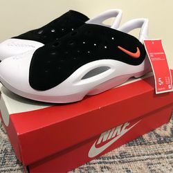 NIKE kids Aqua Swoosh water sandals 5Y