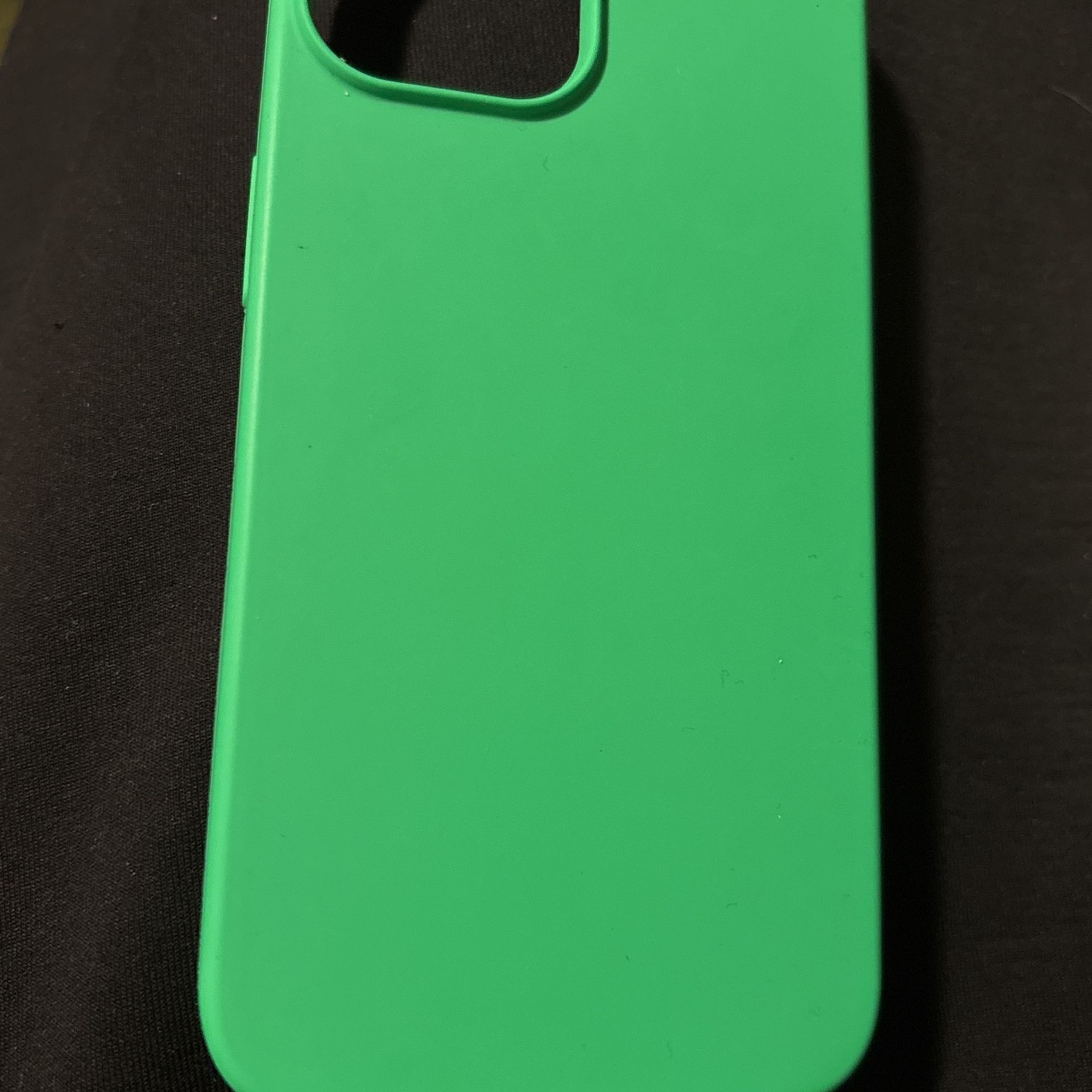 iPhone 15 Green Case