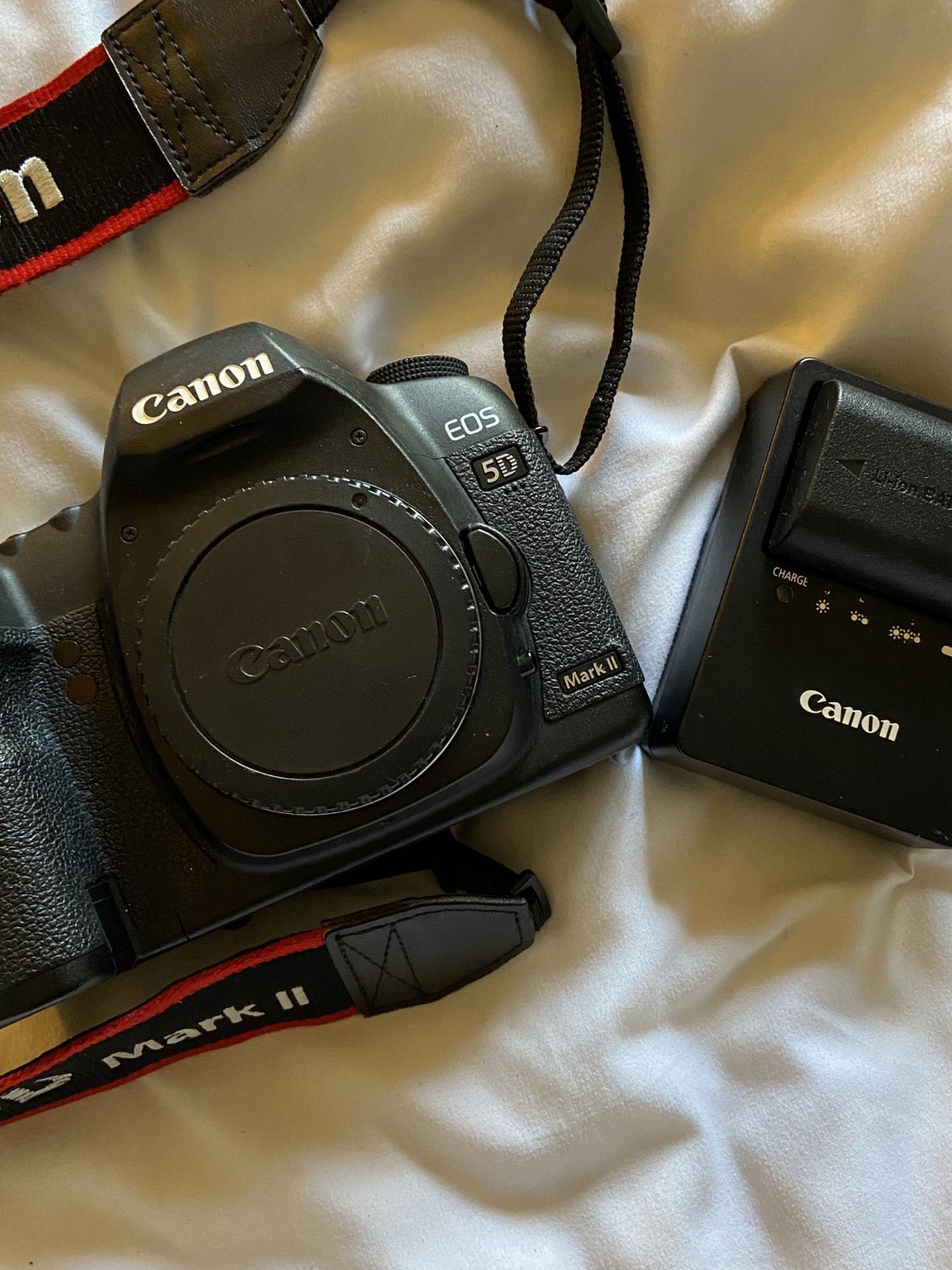 Canon EOS 5D Mark II - Camera Body