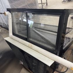 Display refrigerator