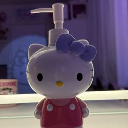 Hello kitty bottle dispenser