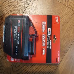 Battery Milwaukee Red lithium Forge HD 12.0