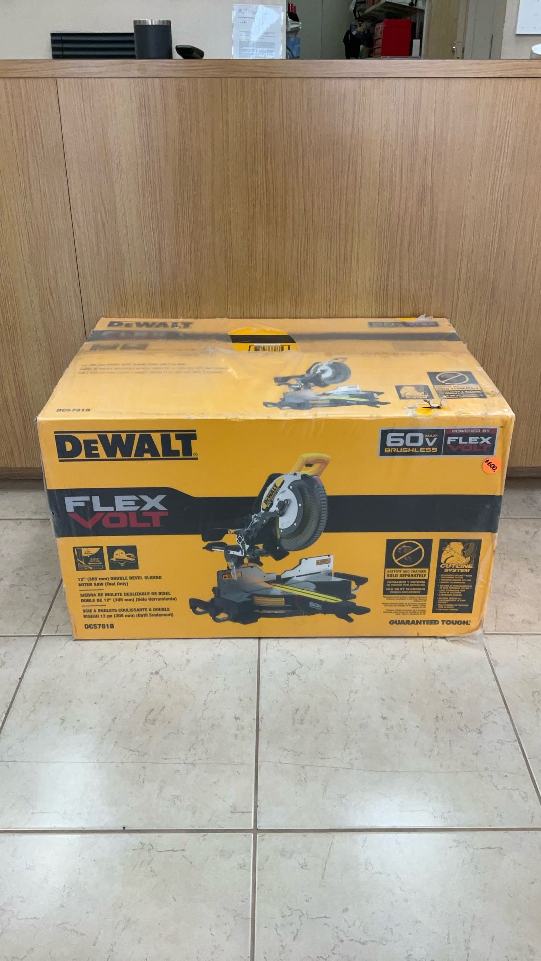 DEWALT DCS781B 12” DOUBLE BEVEL SLIDING MITER SAW (TOOL ONLY).