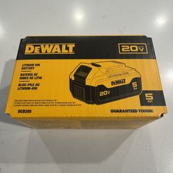 DEWALT 20 -Volt 1 -Pack Lithium-ion ( 5.0 Ah Battery ) BRAND NEW with 3 year warranty 