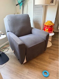 Recliner $150 obo good condition