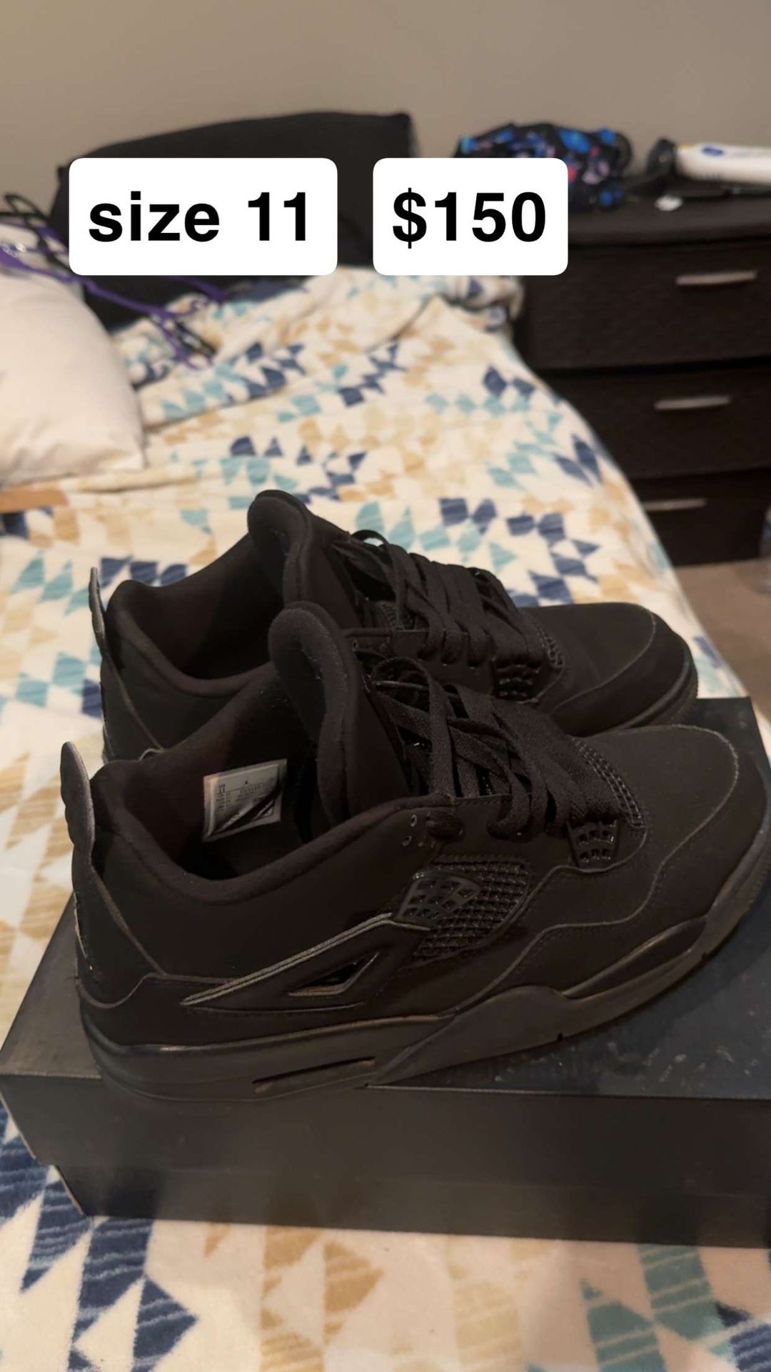 Jordan 4 black cats SIZE 11