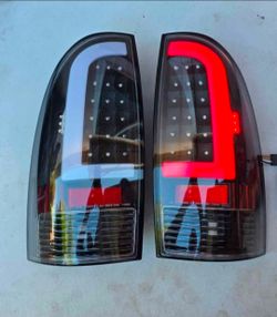05-15 Toyota Tacoma LED Taillights Luces
Traseras Calaveras Focos Luces