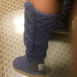 UGG BOOTS