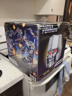 Transformers Megatron 1:1 Replica Helmet Modern Icons