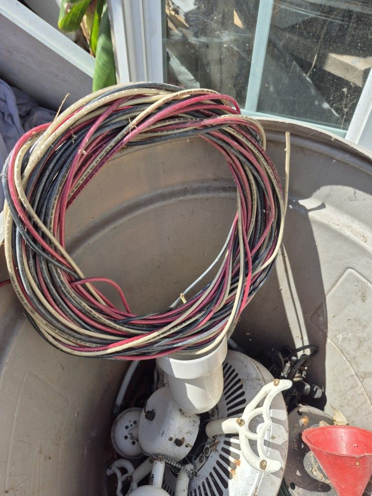 Tengo Este Alambre Cuanto Me Ofrece