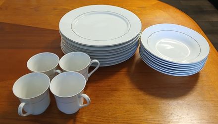 Rimmed Sakura Classic Gold Dishes Vintage 1998 