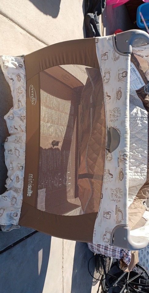 Evenflo Mini Suite Playpen