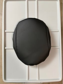 Toyota Tacoma counsel cover