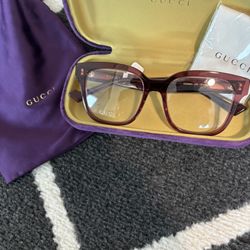 GUCCI Glasses, NEW w/ Tags gg0958o