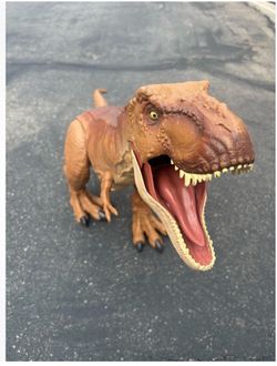 Jurassic Park - T-Rex Huge!