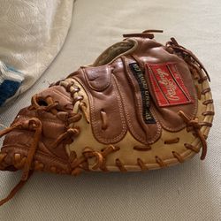 Rawling Catcher Glove  33” The Gold Glove