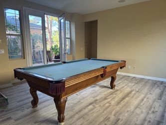 Pool table