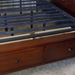 Nice Queen Bedroom Set 