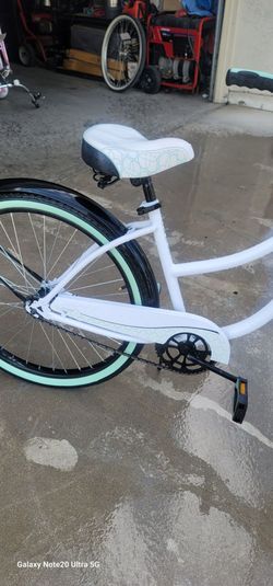 Beautiful 26"Beach Cruisers In New Condition Firm Price Lowballers Will Be Ignored. 80 each