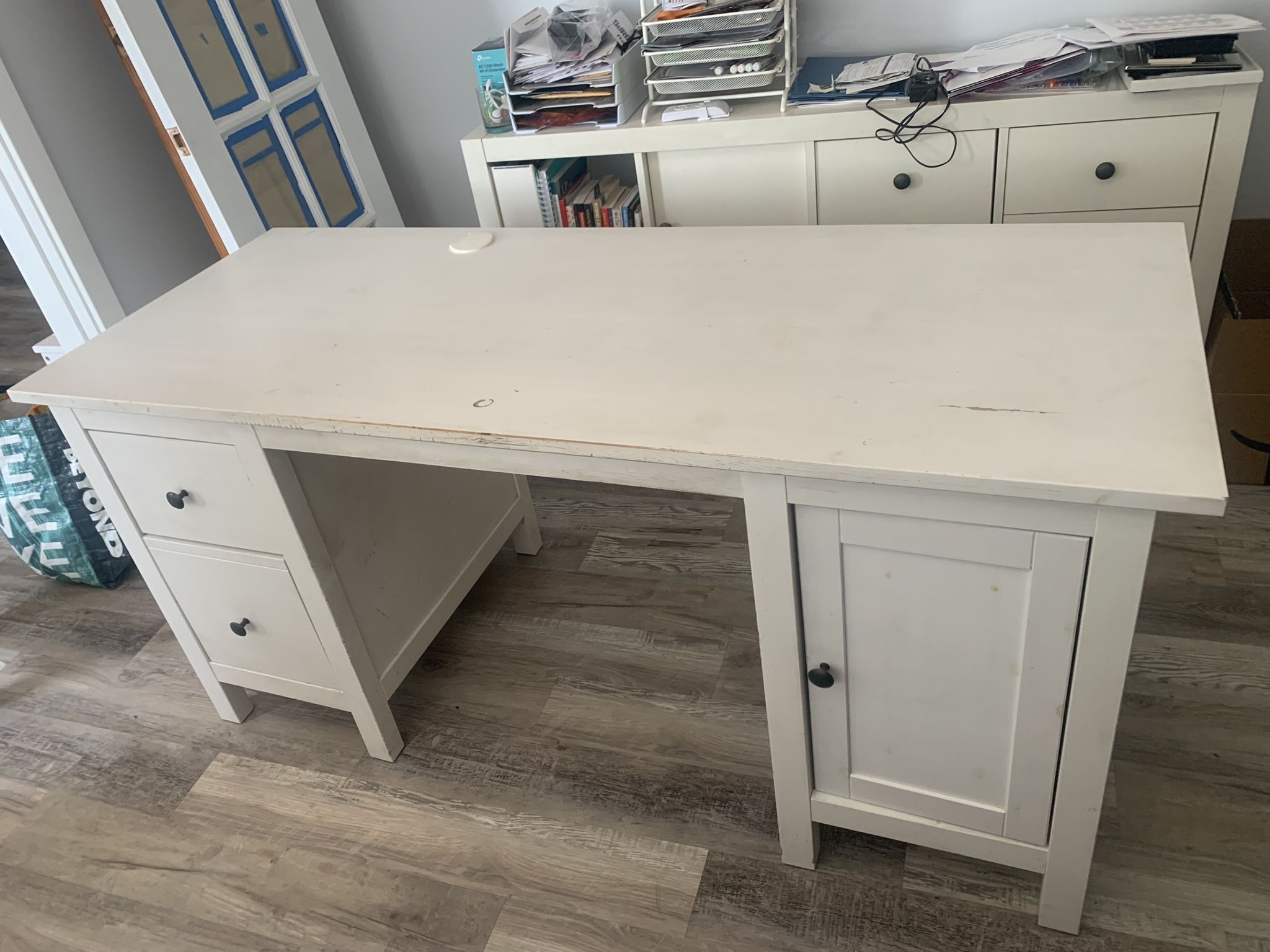 White Wood Desk