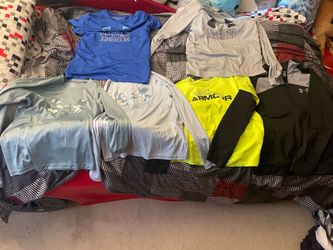 Under armour boys youth large lot